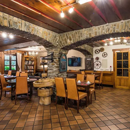 Domaine Du Moulin D'asselborn Hotel